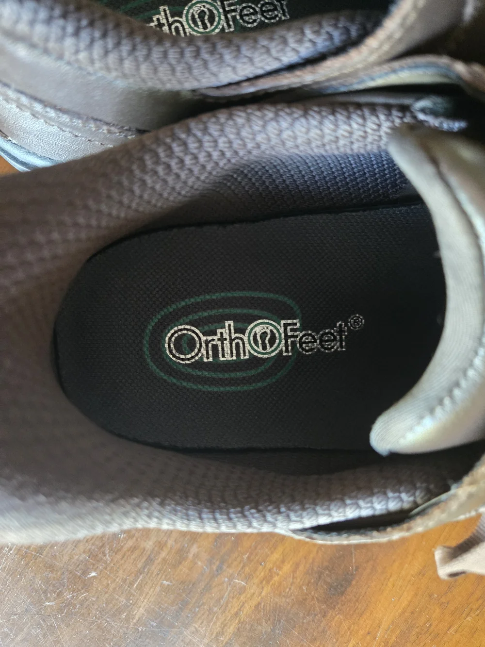 Orthofeet claude hands